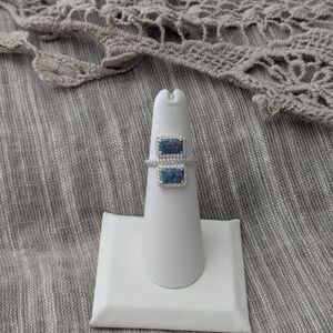 Elegant Silver and Emerald Opal Gemstone Ring